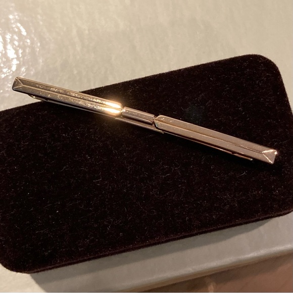 Vintage EUC Pierre Cardin - Picture 8 of 13